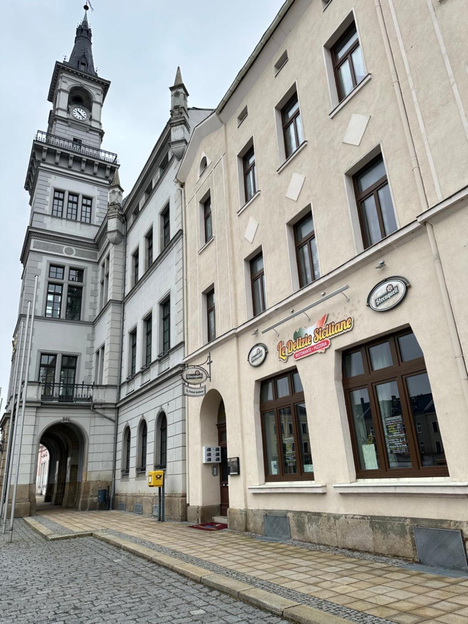 Ein Zimmer Wohnung Am Markt Oelsnitz  Esterno foto