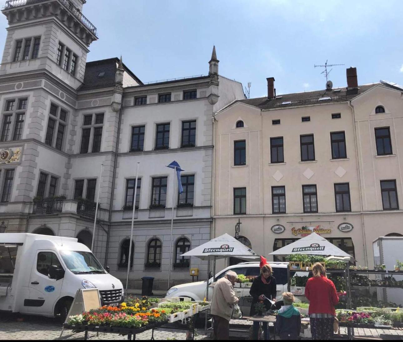 Ein Zimmer Wohnung Am Markt Oelsnitz  Esterno foto