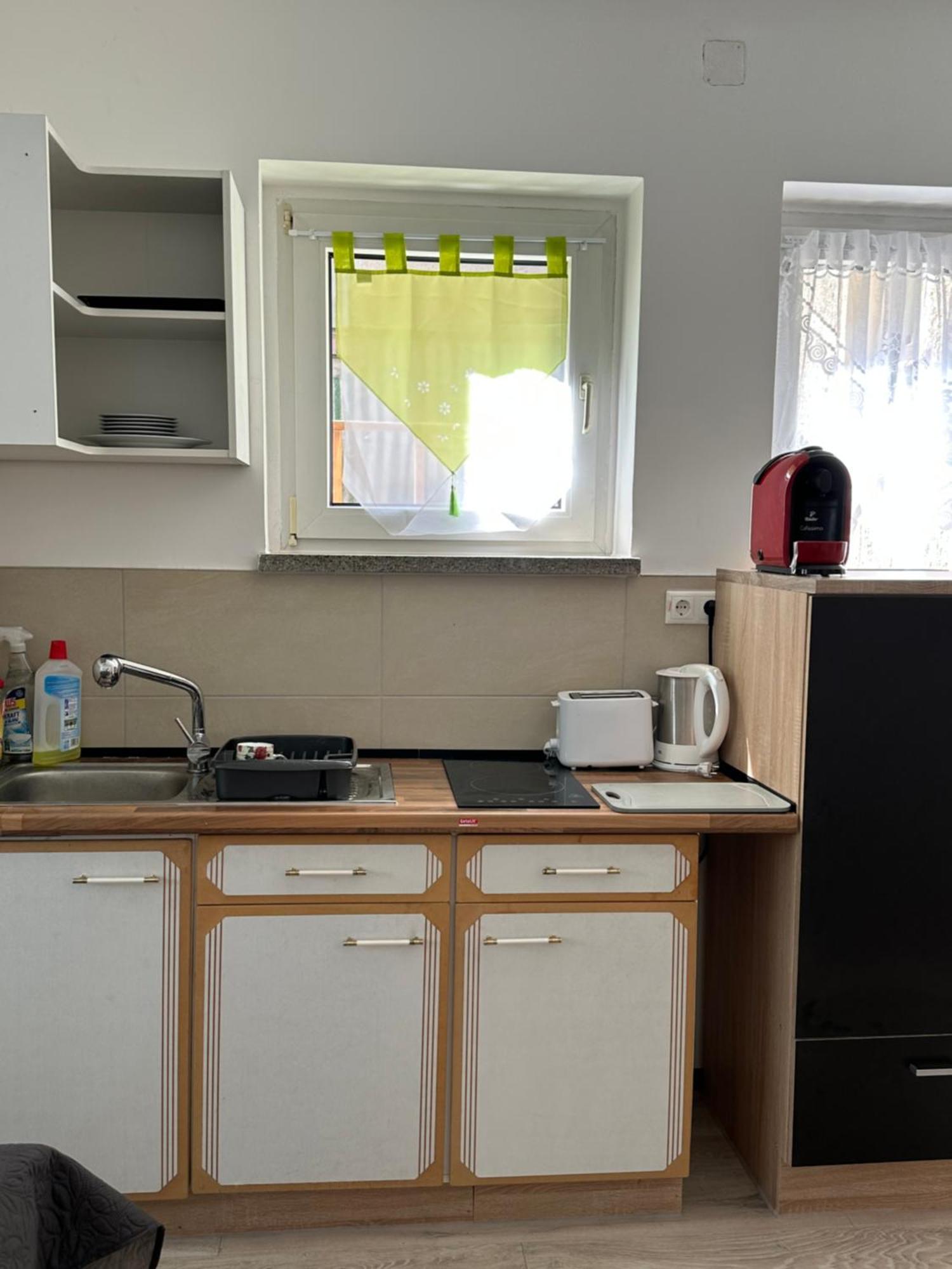Ein Zimmer Wohnung Am Markt Oelsnitz  Esterno foto