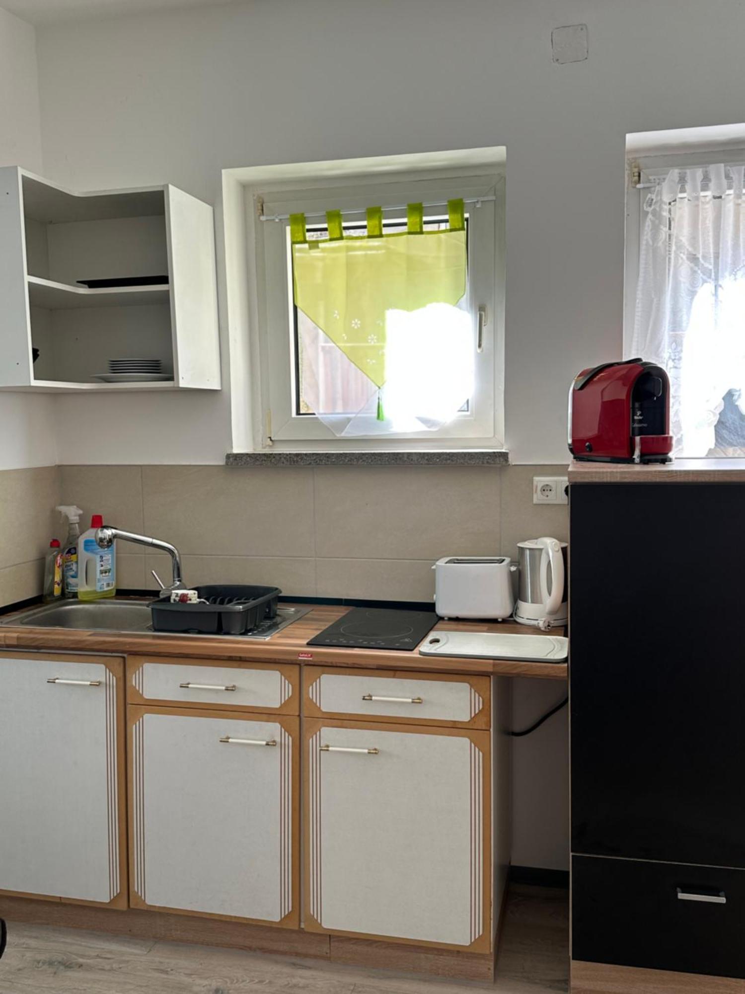 Ein Zimmer Wohnung Am Markt Oelsnitz  Esterno foto